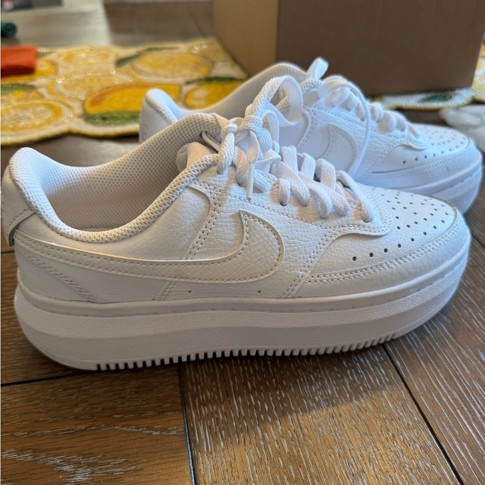 Nike Court Vision Alta